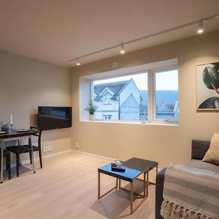 Comfy And Elegant Apartment Tromso Exterior photo